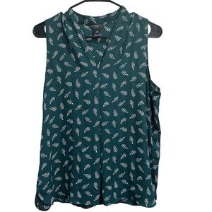 Ann Taylor Factory | Green Paisley Blouse | Medium Petite | Flowy Sleeveless